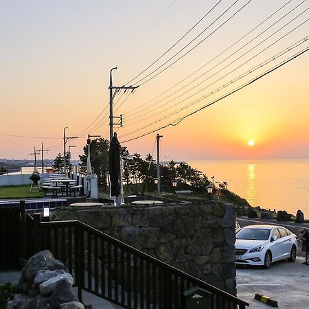Plumeria Pension Jeju by Eksteriør bilde
