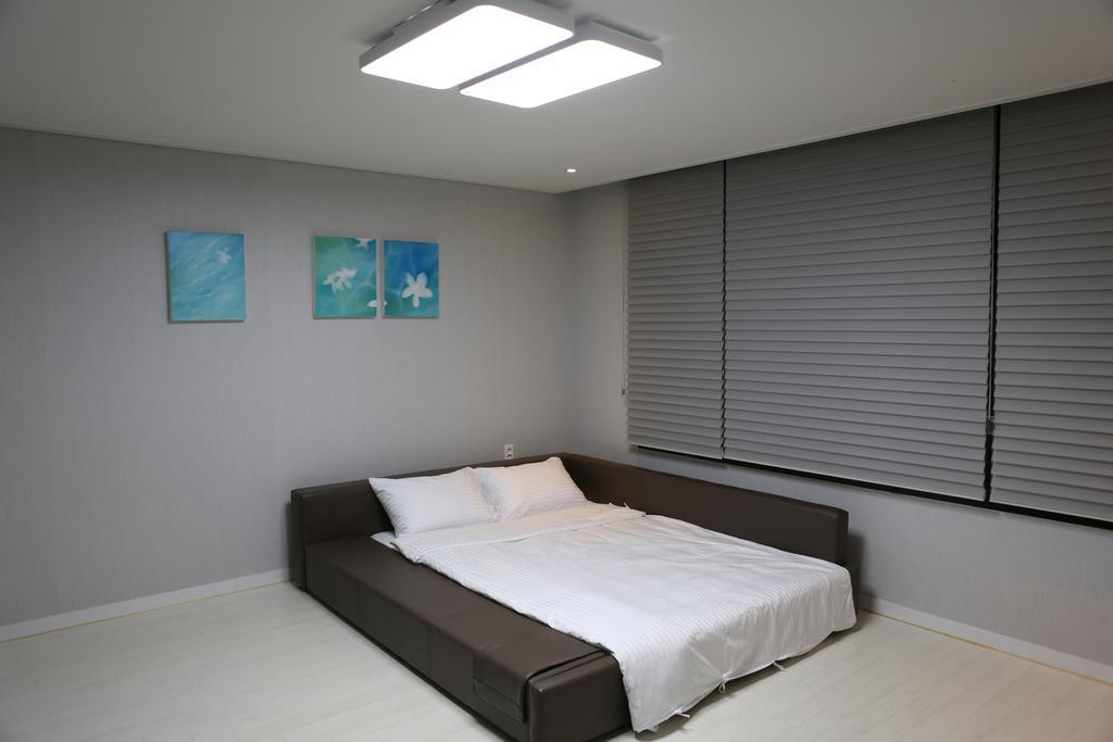 Plumeria Pension Jeju by Eksteriør bilde
