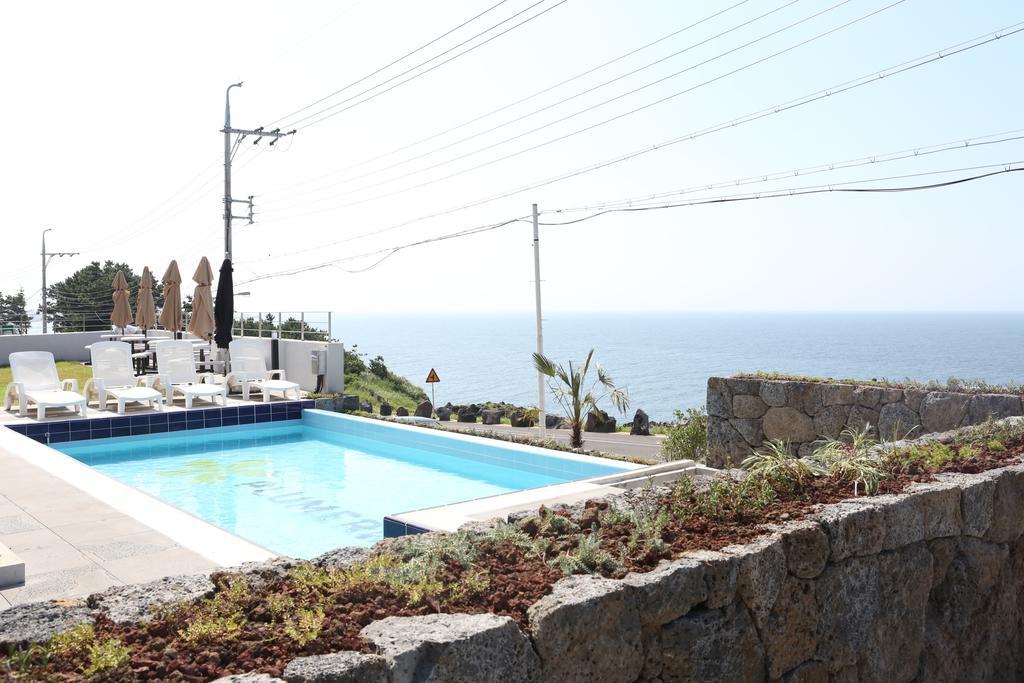 Plumeria Pension Jeju by Eksteriør bilde