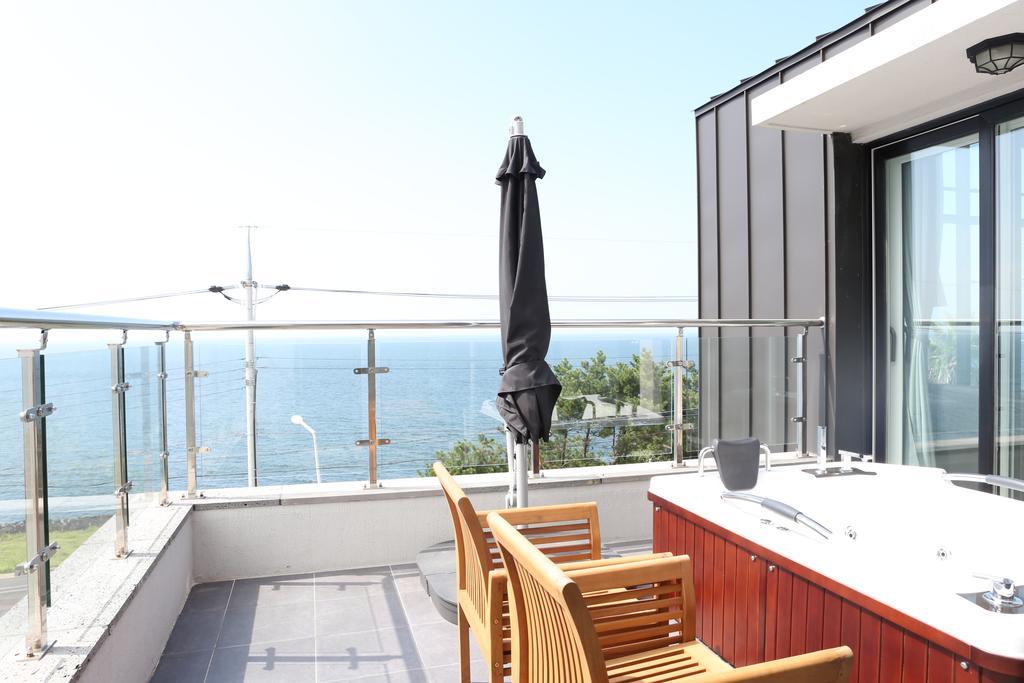 Plumeria Pension Jeju by Eksteriør bilde